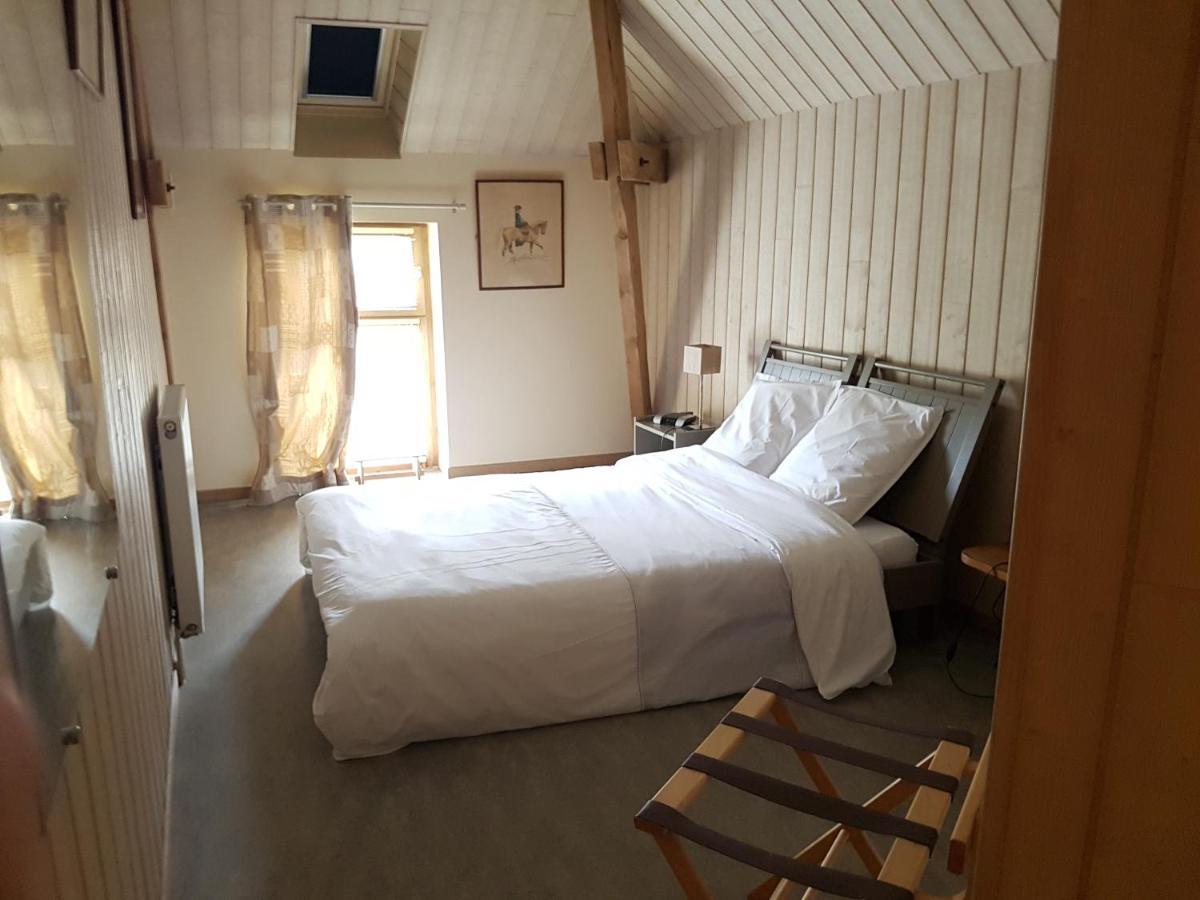 Logis Relais Des Cailleres Hotel Saint Pavace Ngoại thất bức ảnh