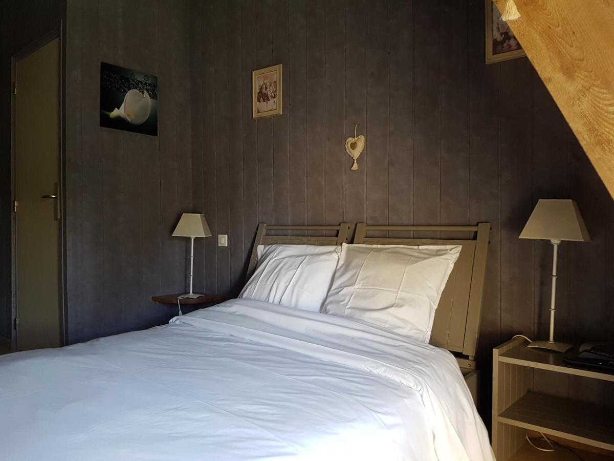 Logis Relais Des Cailleres Hotel Saint Pavace Ngoại thất bức ảnh